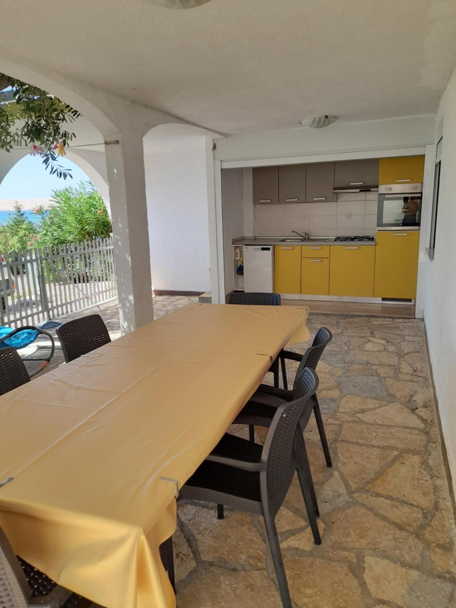 Apartment Milka By The Sea Karlobag Dış mekan fotoğraf
